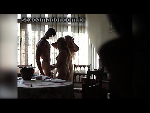 ❤️ Os amigos sexuais invitan a un home xigante e a un trío con el Porno casero en % gl.eviewporn.ru % ﹏